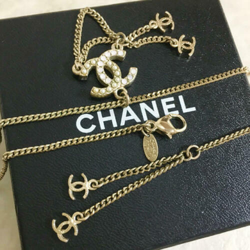 CHANEL Pendant Necklace CC Logo Pearl stone Rhinestone light Gold Chain A12P 733