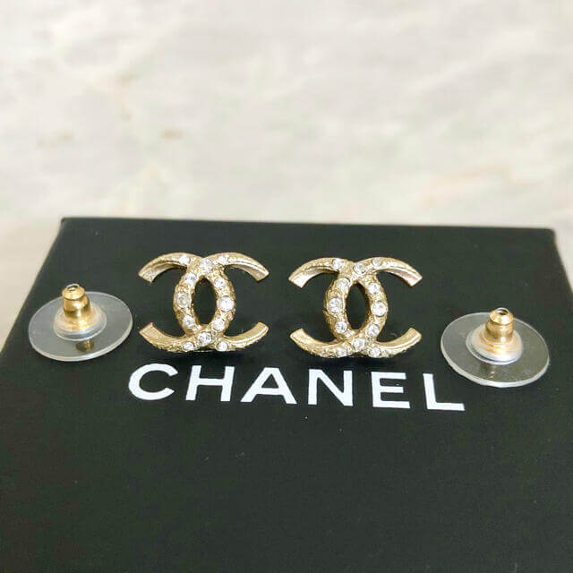 Chanel Earrings CC Logo light Gold Rhinestone A17K 733