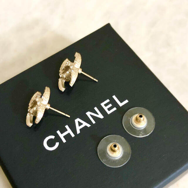 Chanel Earrings CC Logo light Gold Rhinestone A17K 733