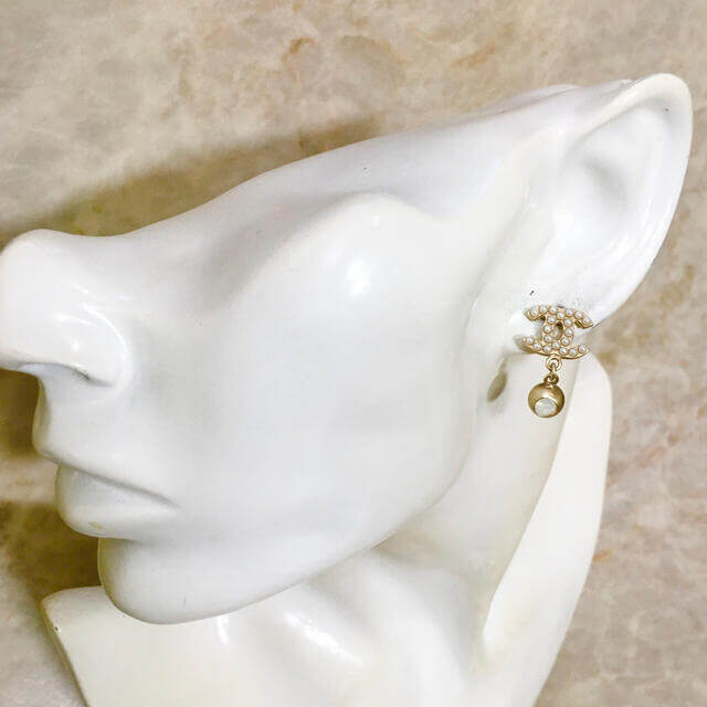 Chanel Earrings CC Logo light Gold drop Pearl 05A 192