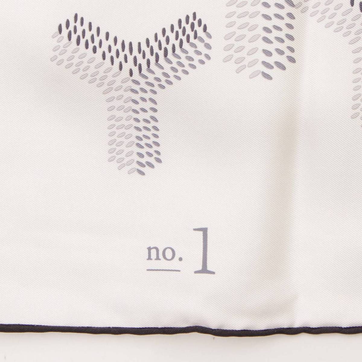 GOYARD Scarf 90 cm white N°1 silk Herringbone bandana 35"