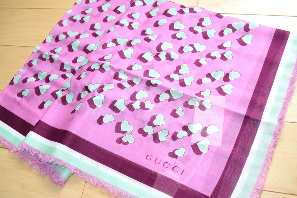 Gucci Cotton Scarf Pink Heart 55" x 28" Children collection 140 cm shawl stole NIB