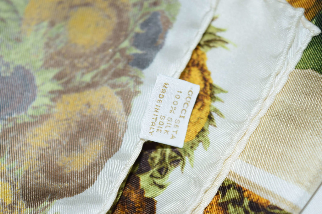 Gucci Scarf Sunflower 87 cm Silk Floral flower Shawl Vintage RA807