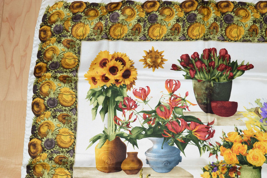 Gucci Scarf Sunflower 87 cm Silk Floral flower Shawl Vintage RA807