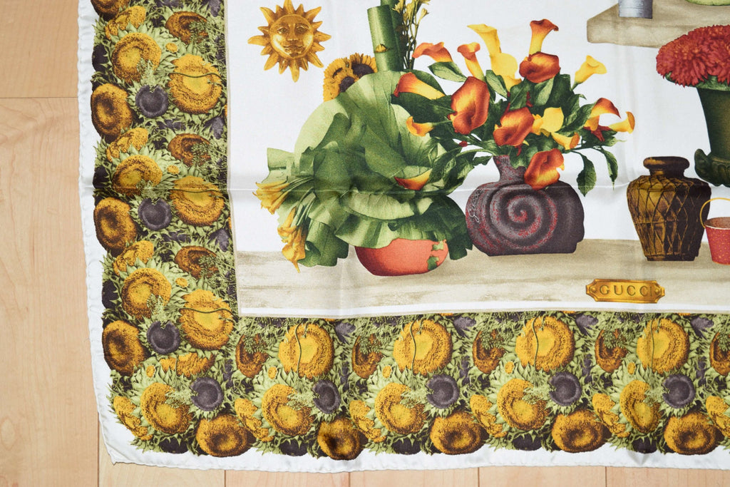 Gucci Scarf Sunflower 87 cm Silk Floral flower Shawl Vintage RA807