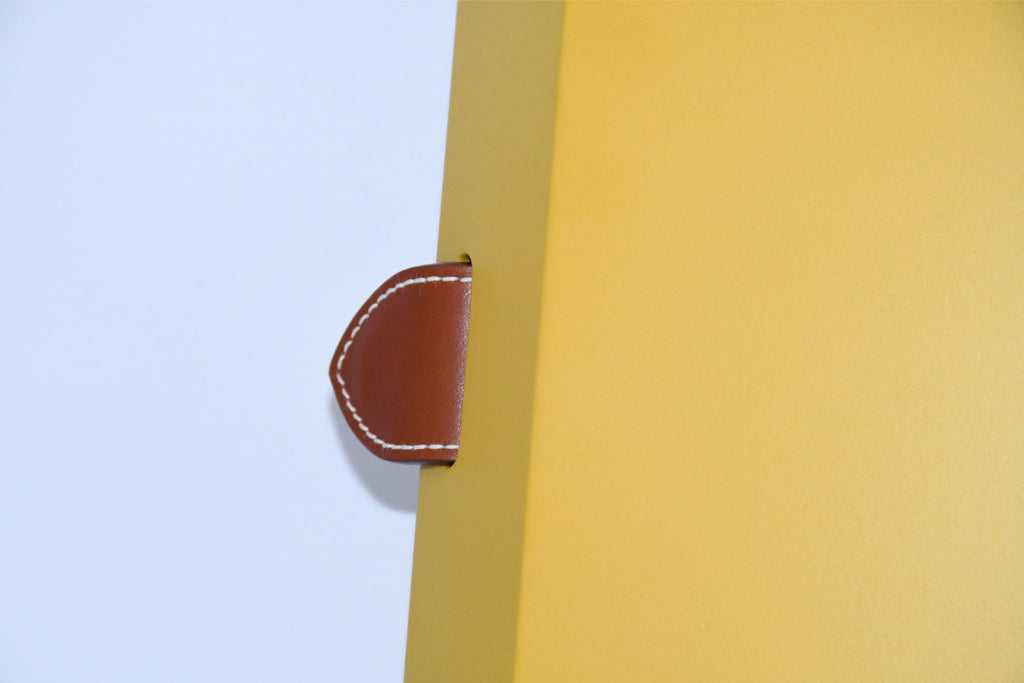 Hermes Atrium Hypnomobile long tray Citrine lacquered wood Leather horse 41 x 30 cm