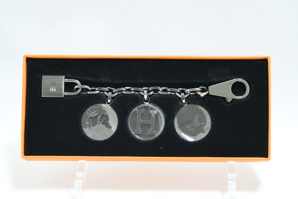 Hermes Breloque Olga Ruthenium black Silver Charm Amulette Cadena Berloque