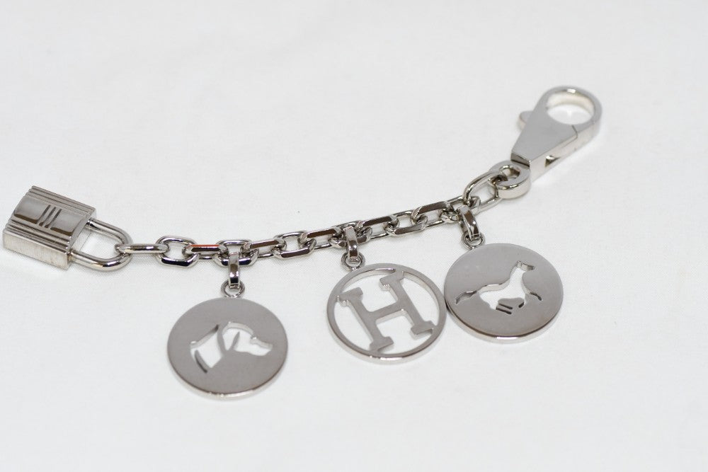 Hermes Breloque Olga Silver Charm Bag Amulette Palladium Berloque Cadena ME15