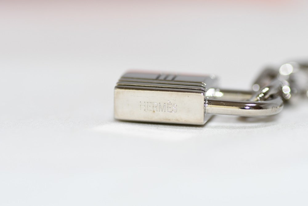 Hermes Breloque Olga Silver Charm Bag Amulette Palladium Berloque Cadena ME15