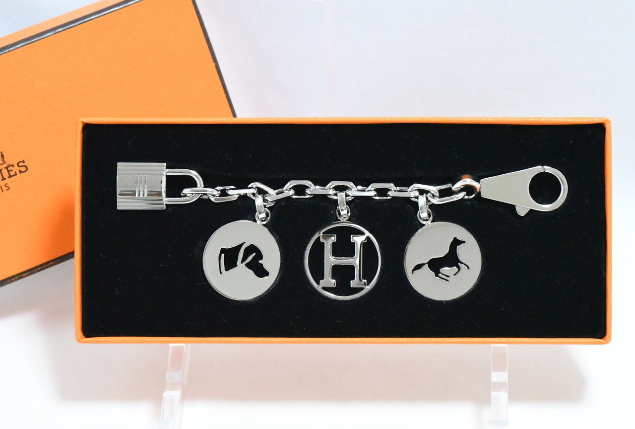 Hermes Breloque Olga Silver Charm bag amulette palladium berloque Cadena 048