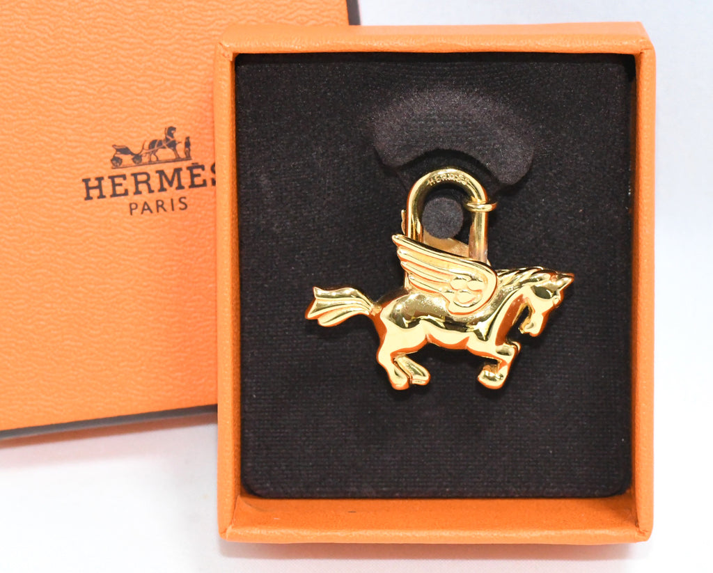Hermes Cadena Gold Pegasus Horse Motif bag charm lock 051 MINT