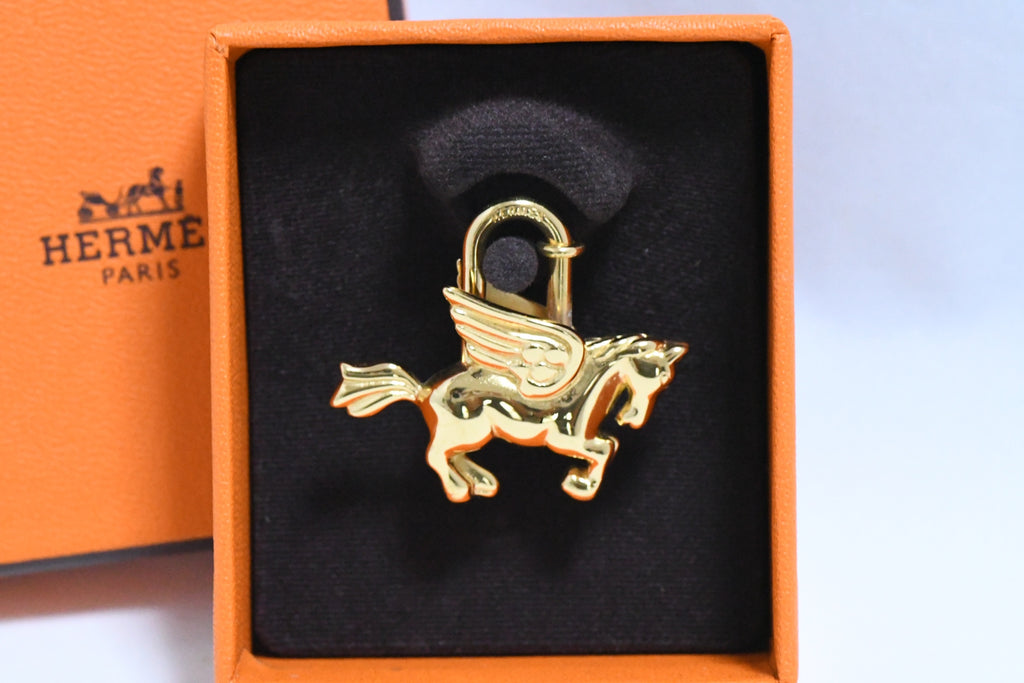 Hermes Cadena Gold Pegasus Horse Motif bag charm lock 051 MINT