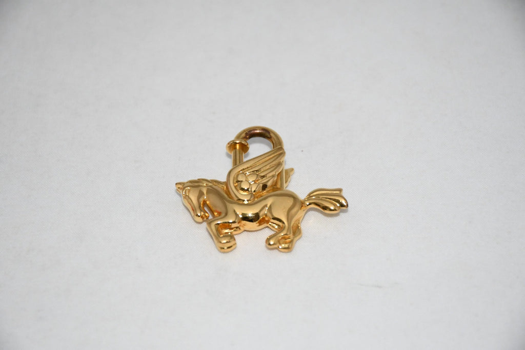 Hermes Cadena Gold Pegasus Horse Motif bag charm lock 071