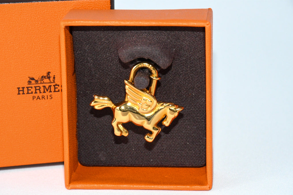 Hermes Cadena Gold Pegasus horse motif bag charm lock 004 Ex+