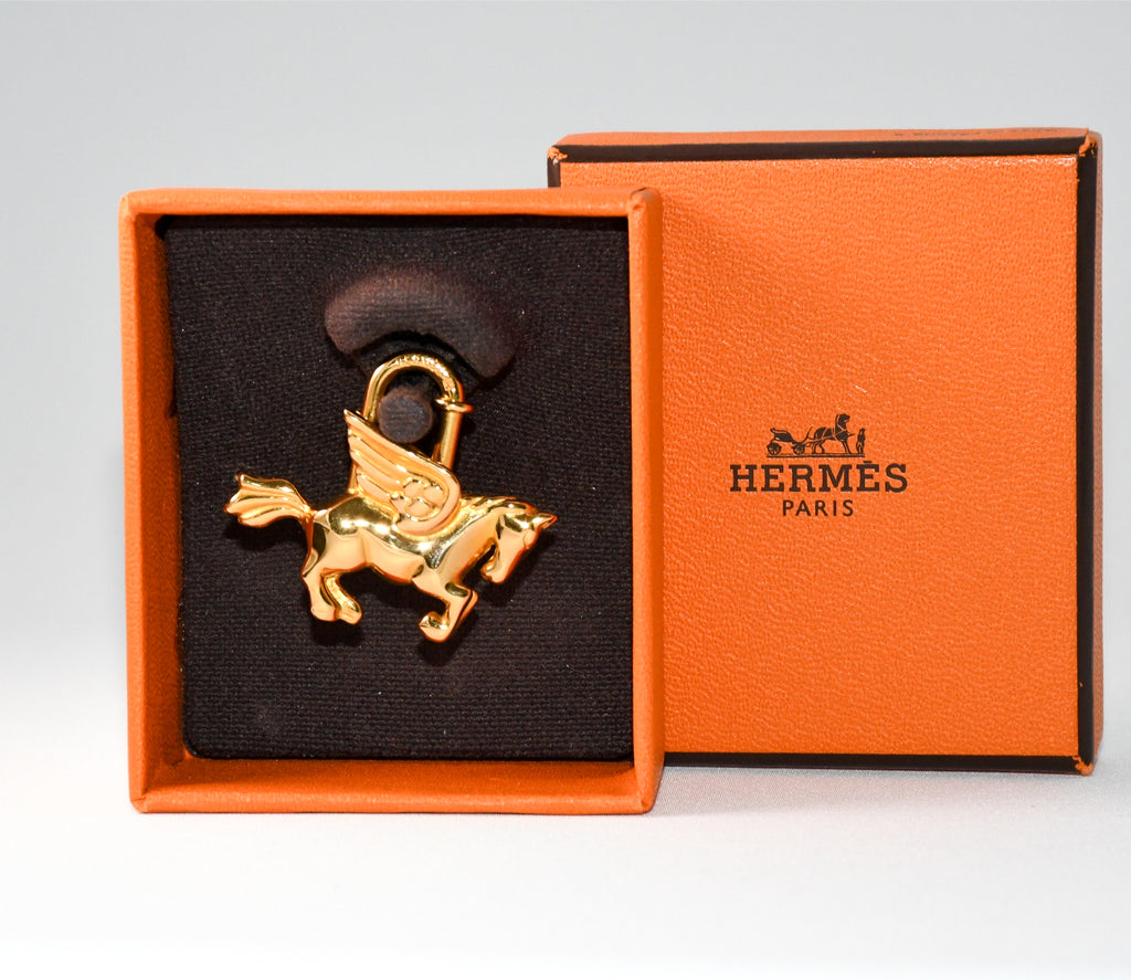 Hermes Cadena Gold Pegasus horse motif bag charm lock 004 Ex+