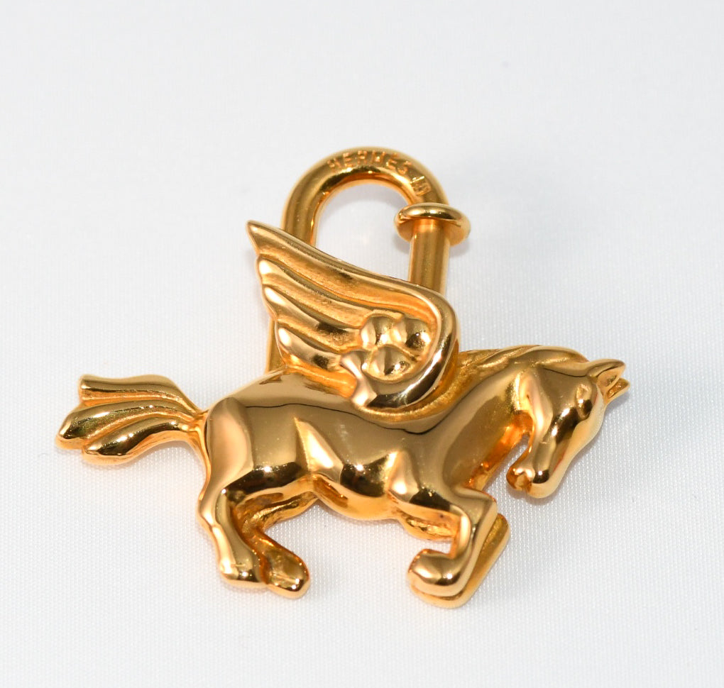 Hermes Cadena Gold Pegasus horse motif bag charm lock 004 Ex+