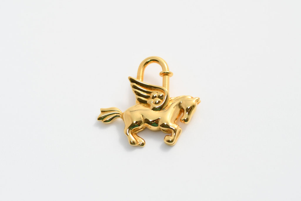 Hermes Cadena Gold Pegasus horse motif bag charm lock Y615