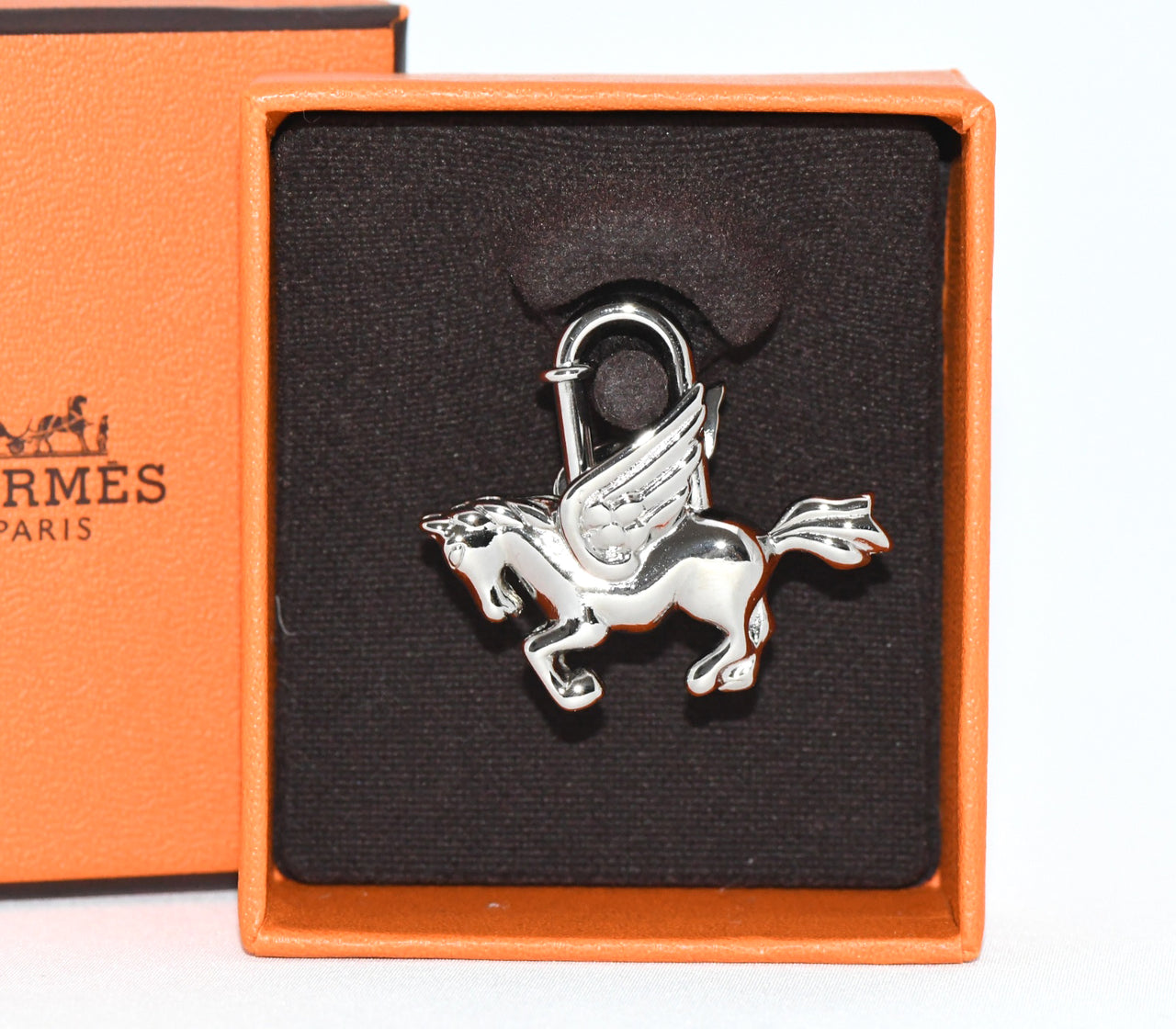 Hermes Cadena Silver Pegasus Horse Motif bag charm lock NEW 059