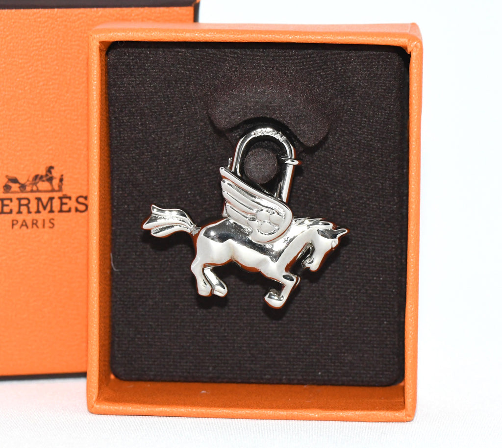 Hermes Cadena Silver Pegasus Horse Motif bag charm lock NEW 059