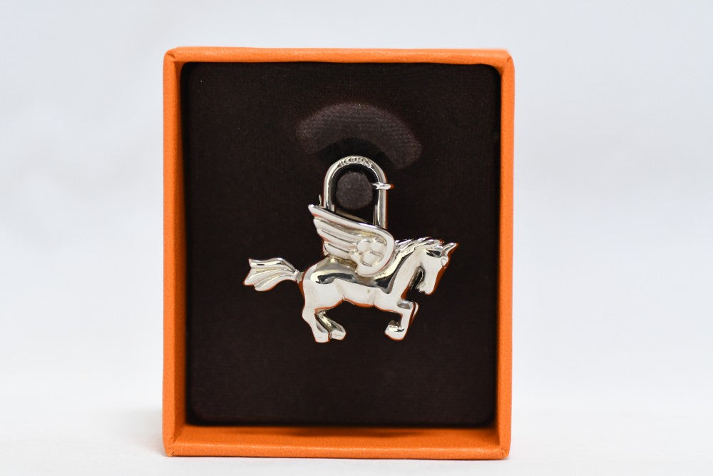 Hermes Cadena Silver Pegasus Horse Motif bag charm lock R66
