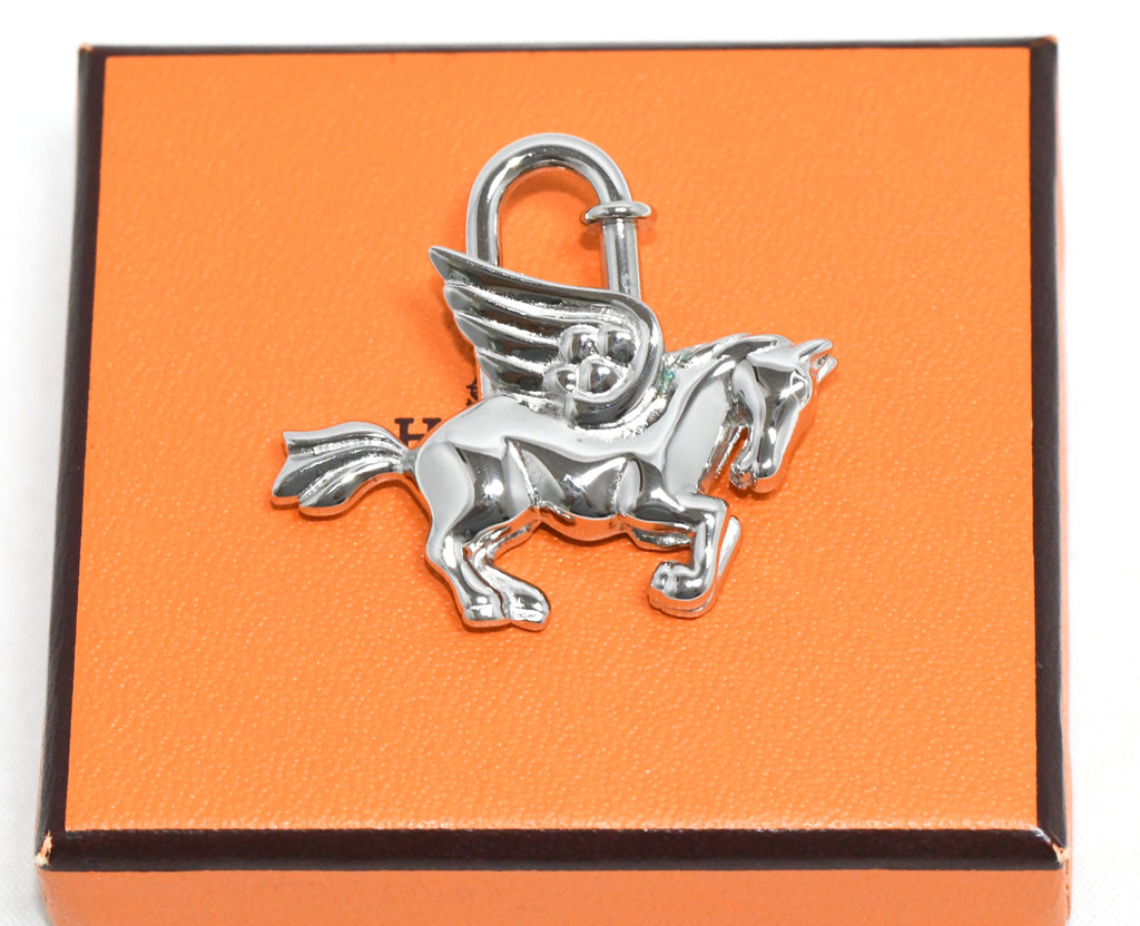 Hermes Cadena Silver Pegasus horse motif bag charm lock Ex+