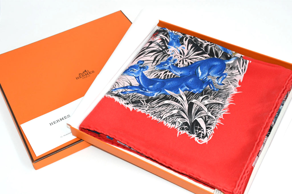 Hermes Carre Wash Scarf EQUATEUR 90 cm silk red Carre panther jaguar cheetah
