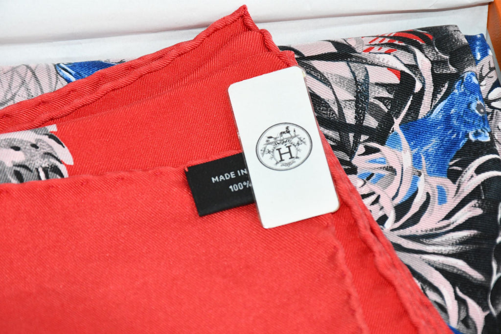 Hermes Carre Wash Scarf EQUATEUR 90 cm silk red Carre panther jaguar cheetah
