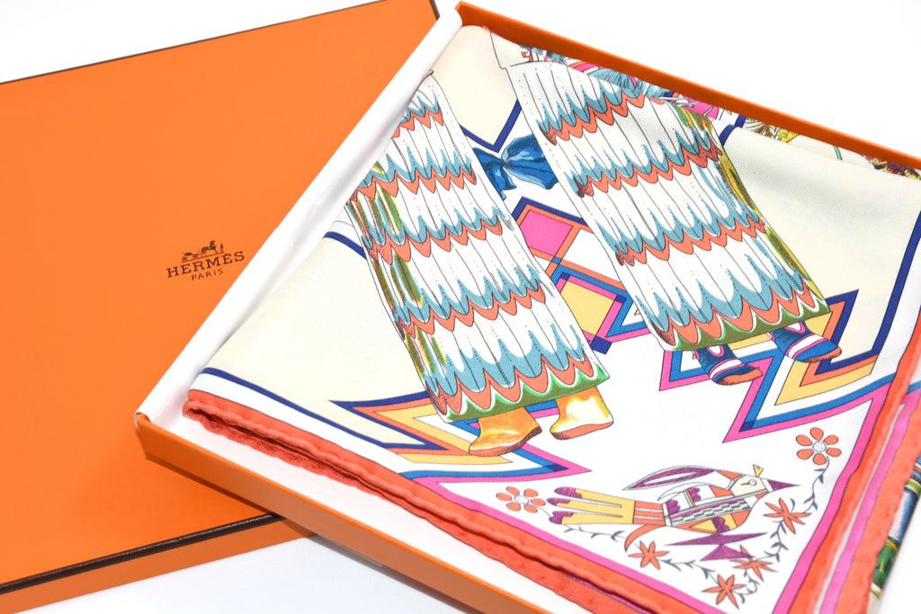 Hermes Carre Wash Scarf Kachina by Kermit Oliver 90 cm silk native white pink