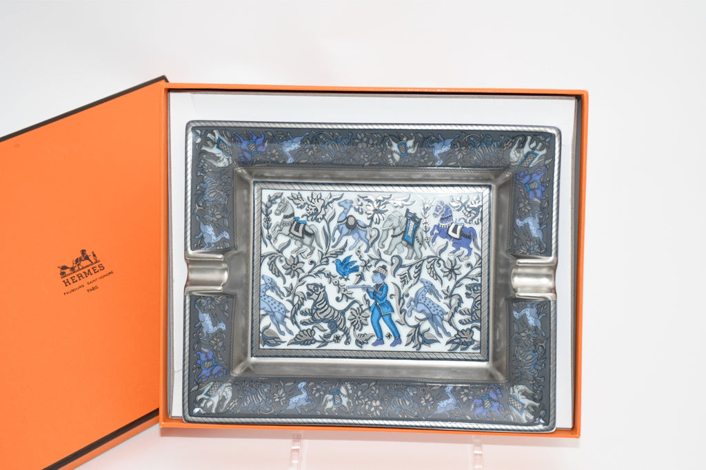 Hermes Change tray Chasse en Inde Blue porcelain Ashtray india tiger plate