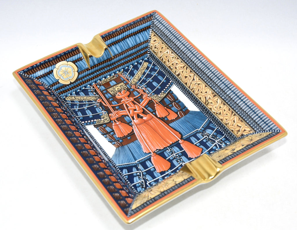 Hermes Change tray Parures de Samourais porcelain Ashtray blue samurai plate