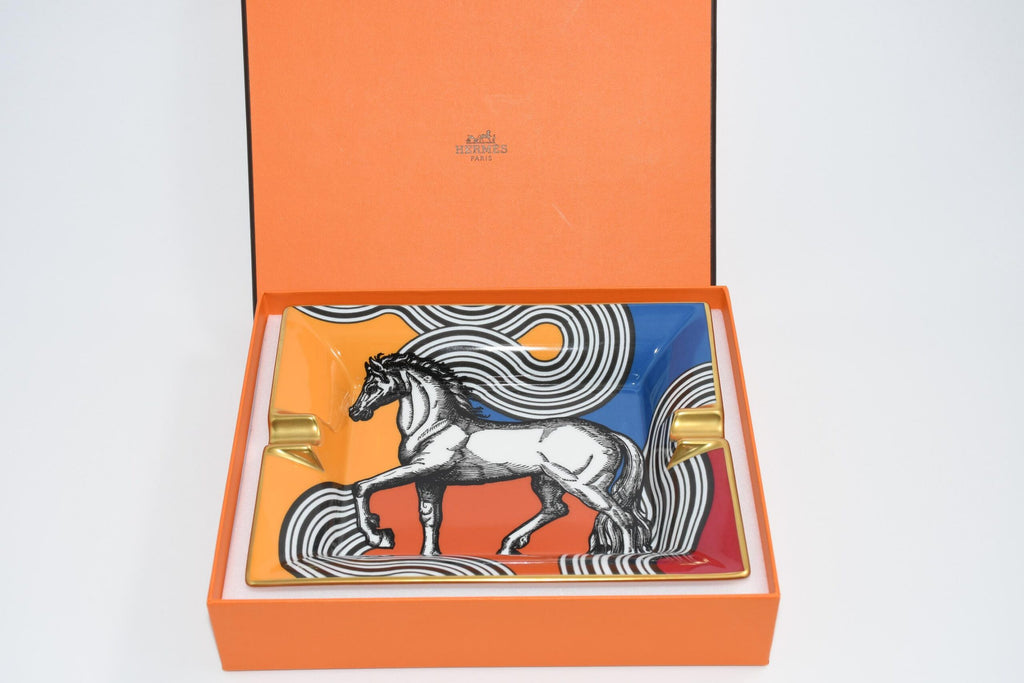 Hermes Cheval Cosmic Change tray orange porcelain Ashtray horse plate Vide Poche
