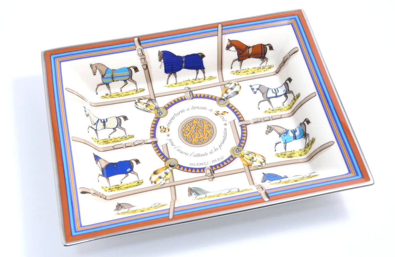 Hermes Couvertures et Tenues de Jour Change tray porcelain horse Ashtray 024