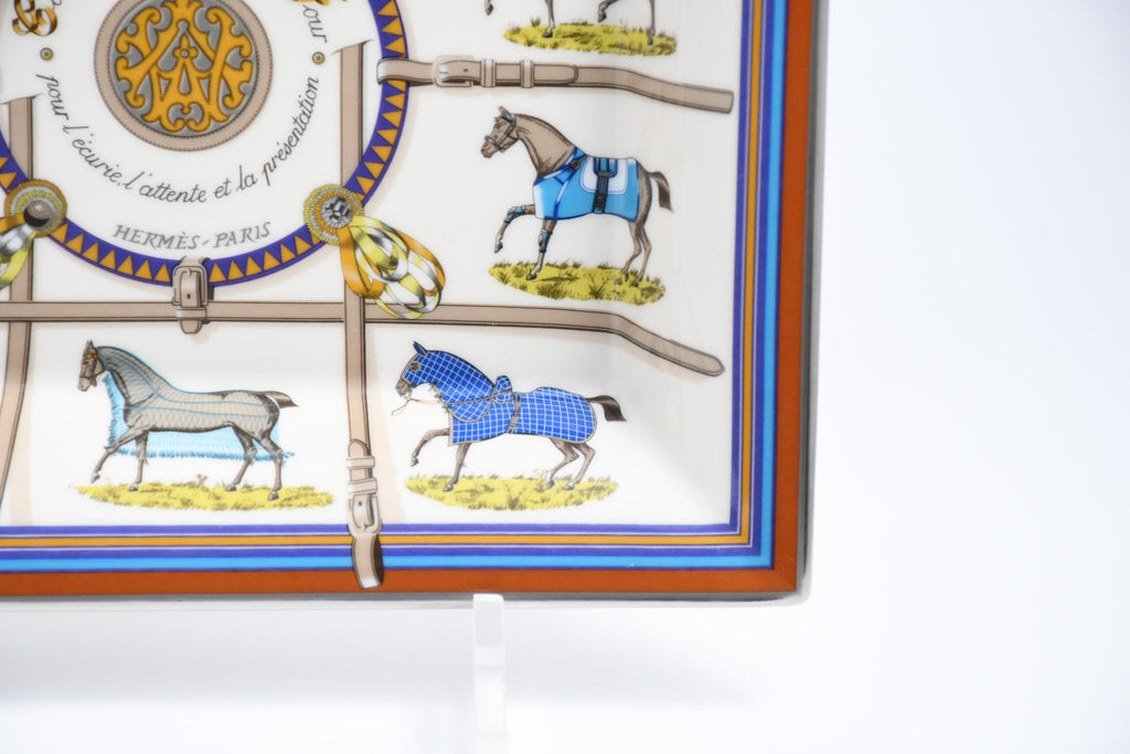 Hermes Couvertures et Tenues de Jour Change tray porcelain horse Ashtray 024