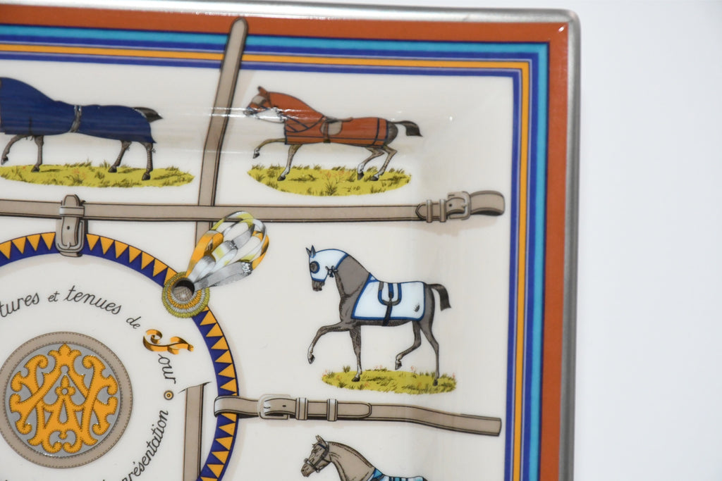 Hermes Couvertures et Tenues de Jour Change tray porcelain horse Ashtray