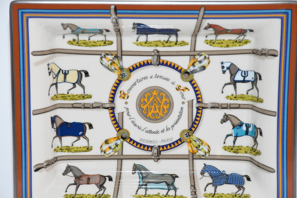 Hermes Couvertures et Tenues de Jour Change tray porcelain horse Ashtray 044