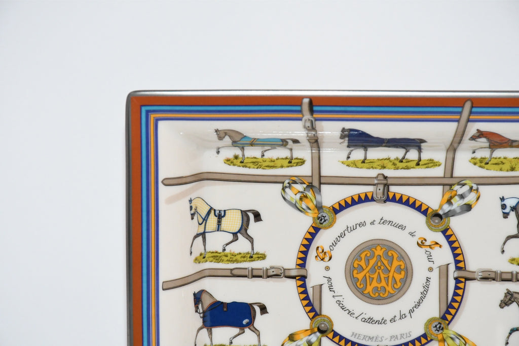 Hermes Couvertures et Tenues de Jour Change tray porcelain horse Ashtray 044