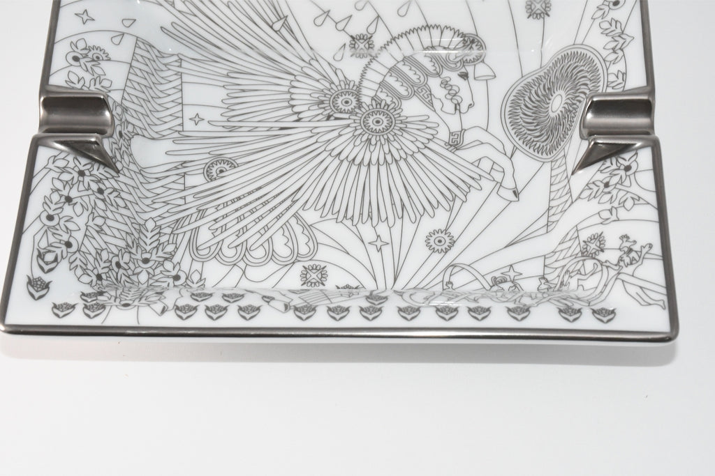 Hermes La Source de Pegase Change tray white silver Ashtray Pegasus horse plate porcelain