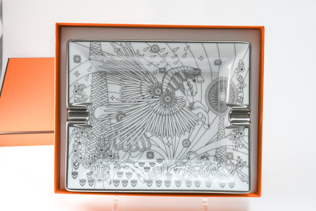 Hermes La Source de Pegase Change tray white silver Ashtray Pegasus horse plate porcelain