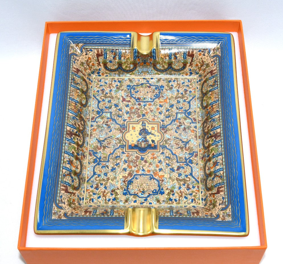 Hermes Les Jardins d'Armenie Change tray blue porcelain Ashtray plate tableware