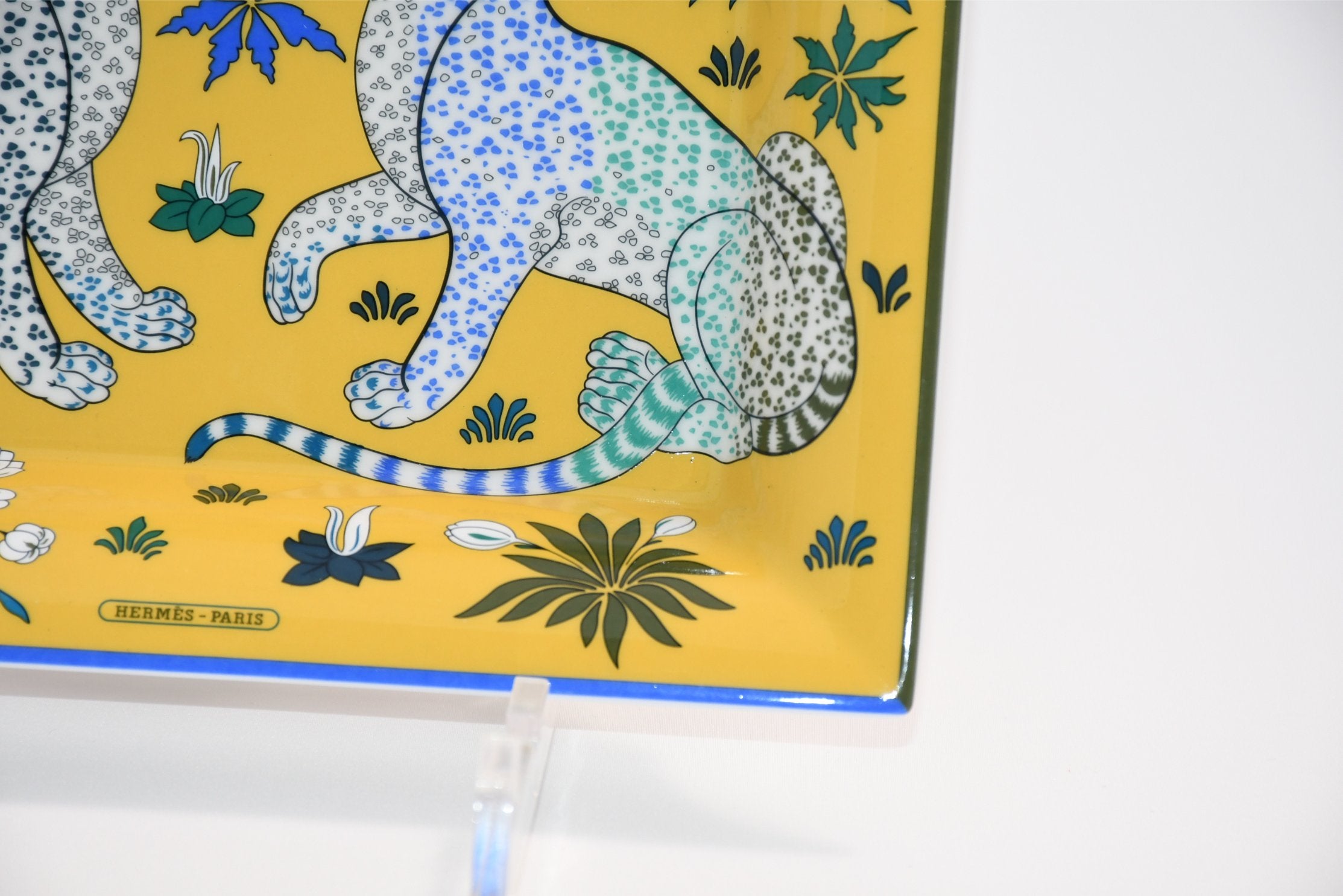 Hermes Les Leopards Change tray yellow porcelain Ashtray plate