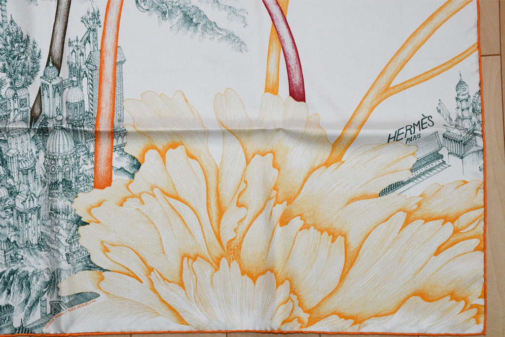 Hermes Scarf A l'Ombre des Pivoines 90 cm silk white orange Carre shadow flower