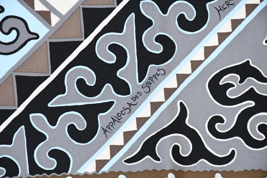 Hermes Scarf Appaloosa des Steppes by Alice Shirley 90 cm silk zebra horse Carre gray blue