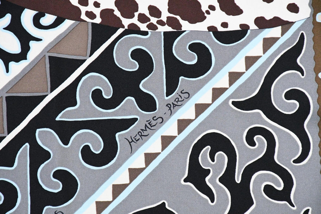 Hermes Scarf Appaloosa des Steppes by Alice Shirley 90 cm silk zebra horse Carre gray blue