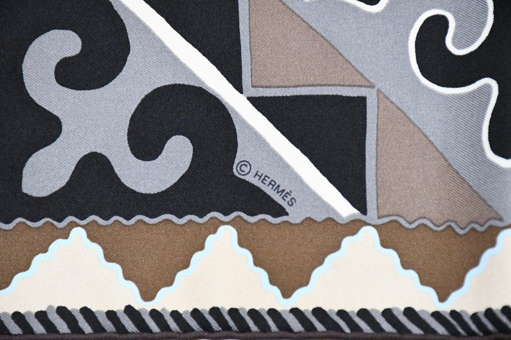 Hermes Scarf Appaloosa des Steppes by Alice Shirley 90 cm silk zebra horse Carre gray blue