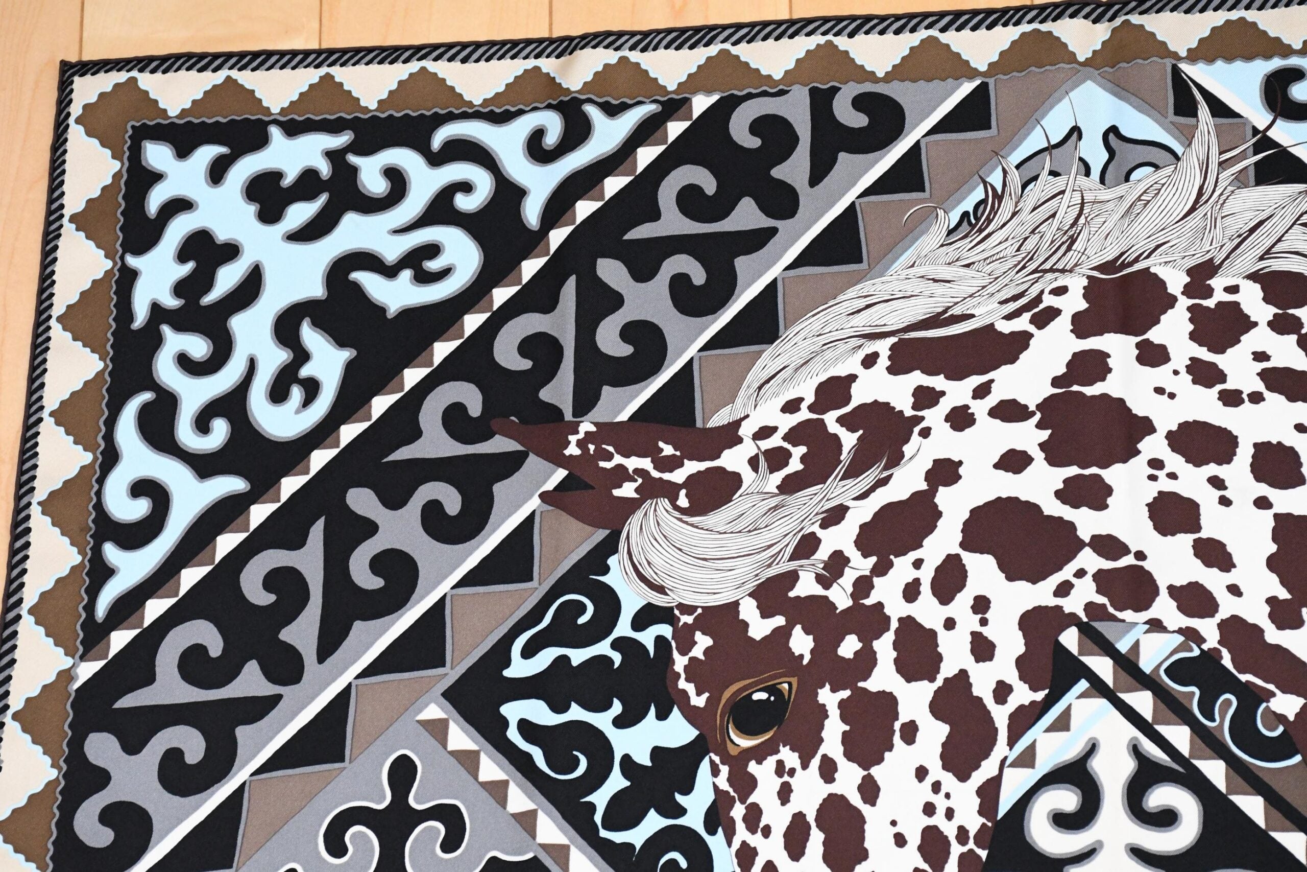 Hermes Scarf Appaloosa des Steppes by Alice Shirley 90 cm silk