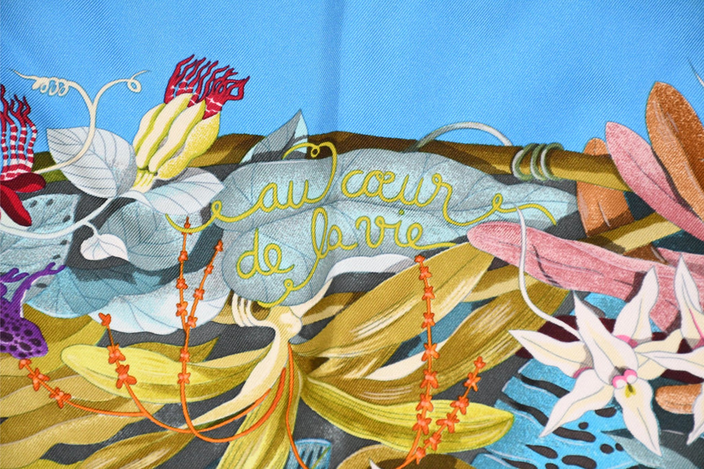 Hermes Scarf Au Coeur de la Vie 90 cm silk blue Carre life tree flower 35"