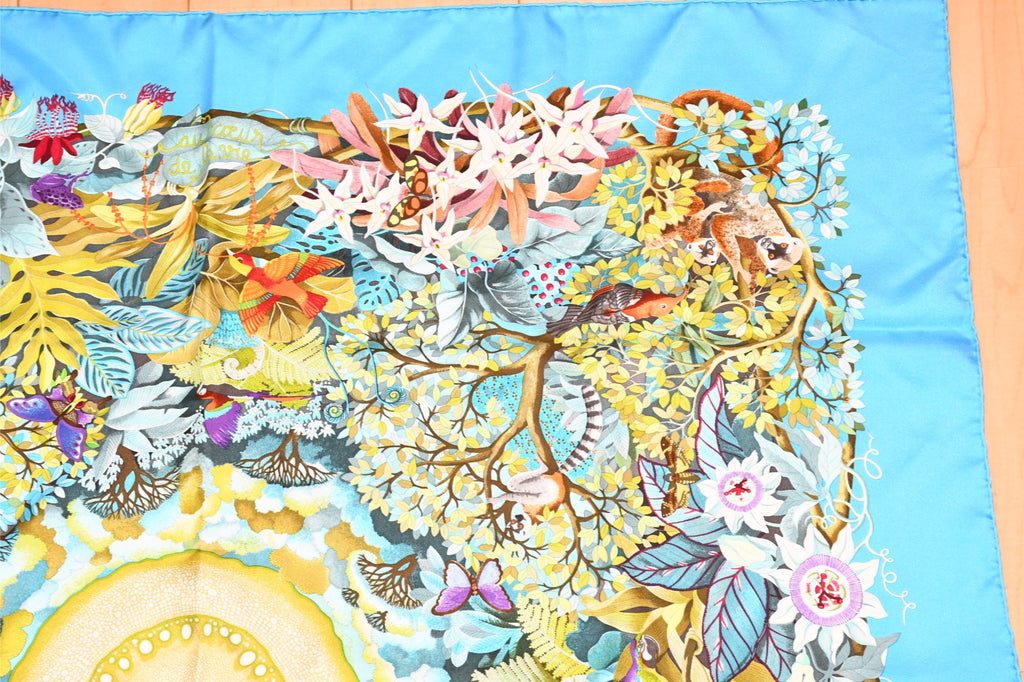 Hermes Scarf Au Coeur de la Vie 90 cm silk blue Carre life tree flower 35"