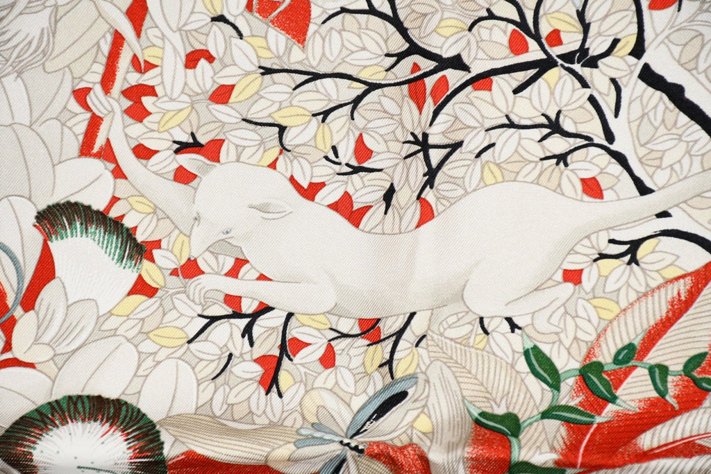 Hermes Scarf Au Coeur de la Vie 90 cm silk white Carre life tree flower 35"