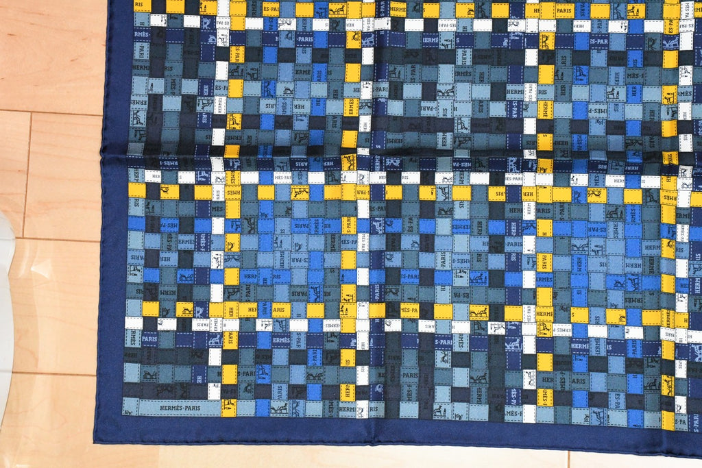 Hermes Scarf Bolduc au Carre 90 cm Silk navy dark blue ribbon 35"
