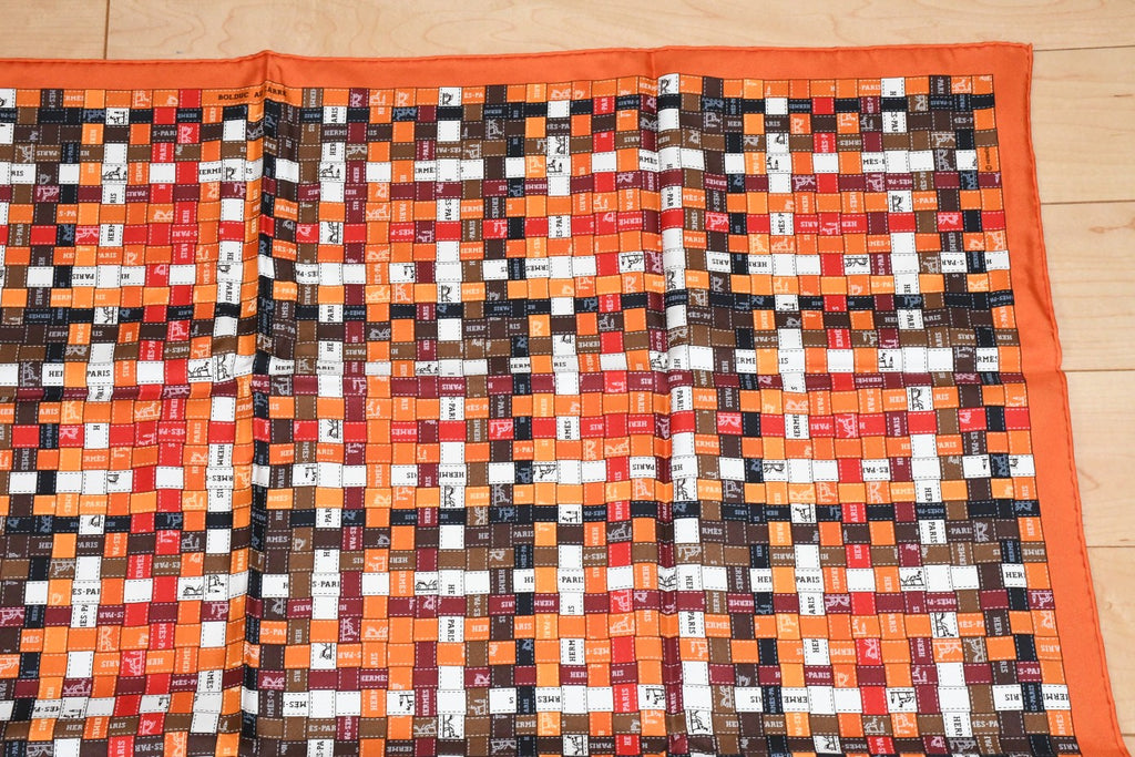 Hermes Scarf Bolduc au Carre 90 cm Silk orange brown ribbon 35"